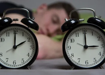 Të Dielën ndryshon ora? Ja cfarë pritet të ndodh me organizmin tuaj