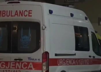 Aksident i rëndë në vend, makina përplas për vd*kje një këmbësor