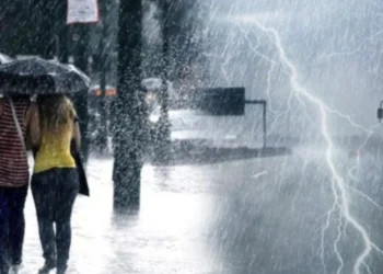 Rrebeshe dhe stuhi në vend, meteorologia bën parashikimin për javën që vjen ‘Neser pritet te…’