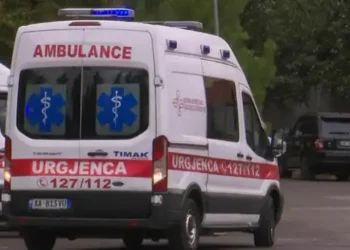 I fundit! Vd*kje e dhimbshme e një vajze të re në Tiranë