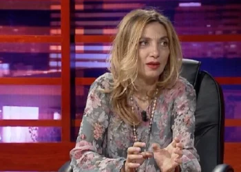 E permendi brenda Ferma Vip/ Ky eshte ish-burri i Mimoza Ahmetit
