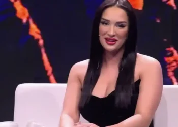 “Erjola Doçi më futi në sherr me gruan”, postoi foton me moderatoren…