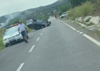Tjetër aksident tronditvs në vend, burrë e grua në gjendje të rëndë nisen me helikopter drejt Traumës!