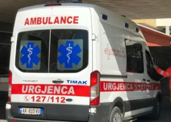 Gjendet pa shenja jete një 47-vjeçar në vend, dyshimet e para