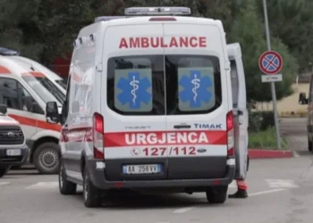 Aksident i rëndë në Rrugën e Kombit! Për shkak të përpIasjes së fortë, shoferi…