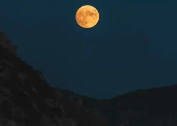 Hëna e Plotë e 9 Gushtit, cilat janë 4 shenjat e horoskopit që do të ndikohen më shumë! Ja çfarë duhet të dini
