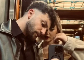 U përfol se është ndarë nga e dashura, Olsi Bylykut shfaqet krah per krah me…