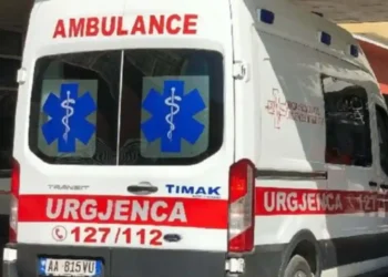 E rëndë/ Ishte me pushime, gjendet pa shenje jete nga familjarët një 20-vjeçar, ja çfarë dyshohet (Emri)