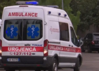 E rëndë në Sarandë/ 15-vjeçarja vetëhidhet nga kati i katërt! Dyshohet se b*llizohej nga shokët, ja si paraqitet gjendja e saj