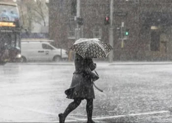 Ulje temperaturash, vranësira dhe reshje shiu…Moti bënë kthesën e papritur, ja cfarë na pret!