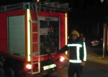 Ngjarje tronditëse, përfshihet nga flakët banesa, gruaja ndërron jetë nga asfiksia!