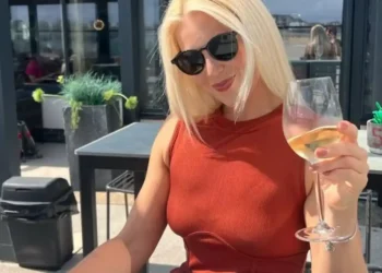 Kapte, shtrëngonte organet gj*nitale dhe …/OFICERJA akuzohet nga kolegët e saj: “Na fut gjithë kohës DUART…”