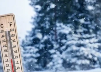 Ulje temperaturash dhe reshje shiu në disa qarqe, paralajmëron meteorologia Gjoni: Ja kur pritet të bjerë dëborë