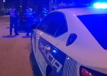 Aksident i rëndë në aksin Elbasan–Librazhd, mjeti humb kontrollin dhe del nga rruga…