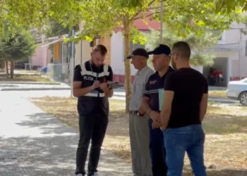 ‘Që nga Dhjetori vëllai im nuk…’ U gjet i p*jetë në banesë, vëllai i 60 vjecarit SHTANG me deklaraten e tij!