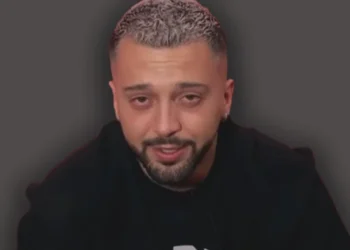 Me dhimbjen që i rëndon shpirtin pas humbjes së të vëllait, ky është reagimi i Gjestit!