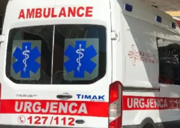 Po pinin alkool në lokal, i riu qëllon me armë zjarri shokun e tij! Si nisi sherri mes tyre…