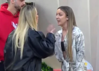 REAGIM I ASHPER! Familja e Juelës ‘SHPERTHEN’ keq ndaj Selinit ‘Ti Selin je një…’