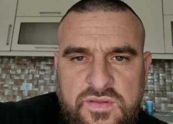 Zbardhen detaje TR0NDITESE nga ngjarja në Fier! Ky është babai MONSTER që përdh*noi vjazën e tij që 5 vjec!