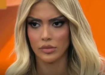 Pamje shqetësuese/ Cfarë po ndodh me banore, Brikena kërkon urgjentisht një psikolog!