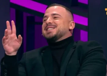 Nami i lekut! Ronaldo Sharka prezanton makinë e re luksoze, shperthen rrjeti ne komente ‘Ku i gjete kaq…’