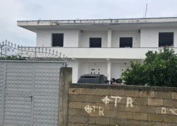 E dhimbshme! Djali i tyre 15 vjecar u vr* nga shokut i tij, familja e Erionit merr VENDIMIN DRASTIK