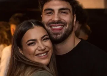 Trazohet rrjeti! Ndjekësit shtangen nga video e Ledrit dhe Sarës në momente i*time! (Video)