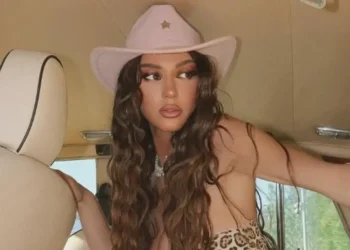 Nuk ka me dyshime/ Loredana harron perfundimisht Jozin dhe shfaqet bashke me reperin e njohur…