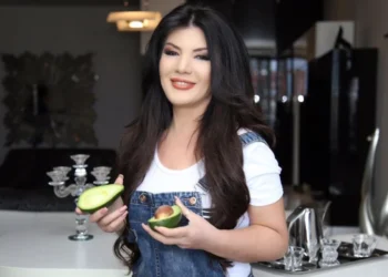 Nuk keni vullnet per tu dobesuar? Provoni kete diete 9 ditore nga Anlika Kalleshi