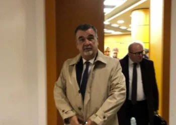 E vr*në në krye të detyrës, ky është reagimi i familjarëve të Astritit pas humbjes ë tij!