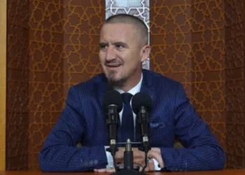 Një nga Imamet më të komentuar në rrjet, do habiteni sa fëmijë paska hoxhë Ahmed Kalaja!