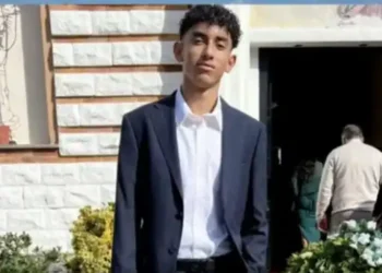 Tragjike/U k*nfliktuan për një vajzë, shoku i klasës g*det me thikë në zemër 18-vjeçarin, ndërron jetë në spital pasi…