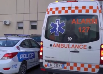 Tronditëse, konsumoi fotoksinë, vd*s 34 vjeçarja