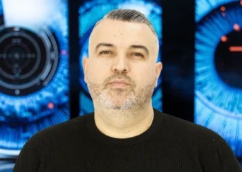 Surprizon Rogerti/ Zbulon 5 finalistët, ja kush shkon i pari