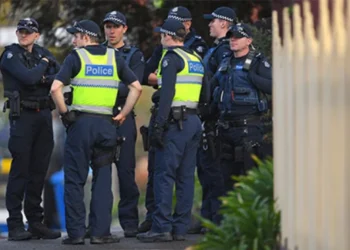 E tmerrshme!  Prindërit vr*sin dy djemtë e tyre me autizëm dhe më pas i marrin jetën vetes