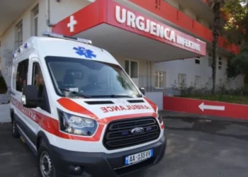 Po shijonte kafen duke mos e ditur që do jetë e fundit! Humb jetën burri në vend krejt papritur