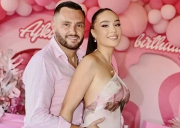 Nuk do e besoni dot! Ky është REAGIMI i Xhensilës pasi Besi publikoi partneren e re