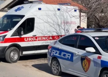 Ngjarje tronditëse në vend!  Gjendet i pajetë në banesë një person, dyshohet se ka ndërruar jetë prej disa muajsh.