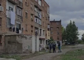 14 vjecarja hidhet nga kati i tretë, shpëton mirë por bënë deklaratën tronditëse ‘Do hidhem sërish…’