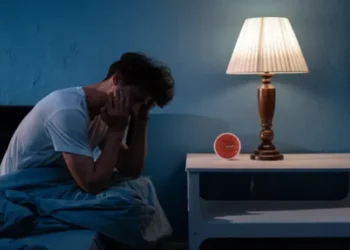Probleme me gjumin? Këto metoda të thjeshta do t’ju ndihmojnë të flini më shpejt