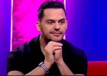 E trishtë! Ndërron jetë këngëtari Shpat Kasapi