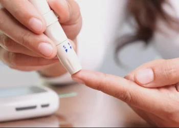 E quajnë “vr*sësi i heshtur”, simptomat e sheqerit të lartë në gjak që jeni duke i INJORUAR!