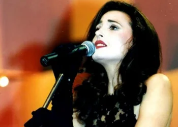 ‘U merrte burrave të tjerave…’ Ish banorja e BBV bënë DEKLARATEN B0MB për Parashqevi Simakun