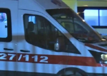 LAJM I FUNDIT/ Gruaja pl*gos burrin, e g*det me hekur në kokë…