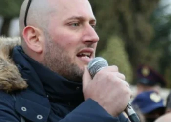 Gjykata Kushtetuese pezulloi zgjedhjet në Tiranë, reagon Florian Binaj