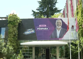 Pezullimi i zgjedhjeve në Tiranë, PS nuk do ta ndërpresë fushatën