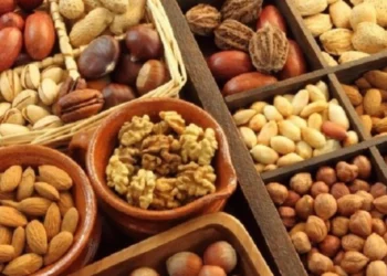 Zbuloni 4 frutat e thata që forcojnë zemrën, kockat dhe trurin