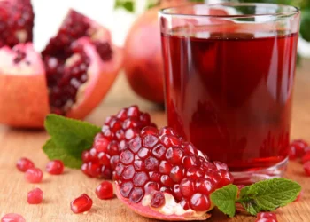 Një gote lëng shege çdo ditë mund të ndihmojë në uljen e rrezikut te kesaj semundje