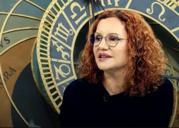 Hëna e Re nesër “ndryshon lojën”! Parashikimi i Horoskopit sipas Meri Gjinit: Cila shenjë fiton, cila rrezikon