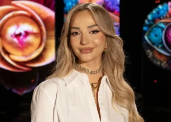 E PAPRITUR/ Selin PUTH në buzë… (VIDEO)